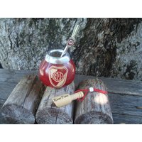 Personalisierte Mate River Plate - Handgeschnitzt Gravur Logo + Namen, Initiale, Datum Stroh Fluss Bonus Löffel Yerba von ZagannGifts