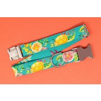 Teal Floral Hundehalsband, Sommer Weibliches Oder Rüden Jungen Mädchen Metallschnalle - Zaley Designs Exclusive von ZaleyDesigns