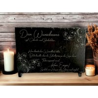 Gravierte Schiefertafel Mit Wunschtext & Name Gedenktafel Grabplatte Schieferplatte Blumenornamente Grabdeko Gravur Urnengrab Gravierte Schiefertafel Mit Wunschtext & Name Gedenktafel Grabplatte Schieferplatte Blumenornamente Grabdeko Gravur Urnengrab von ZaraTiv