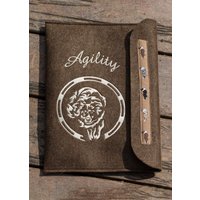 Leistungsmappe Australian Shepherd Mit Wunschname Bestickt Für Hundesport Leistungskarte Agility Leistungsmappe Australian Shepherd Mit Wunschname Bestickt Für Hundesport Leistungskarte Agility von Zauberstiche