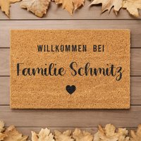 Fußmatte Personalisierbar Aus Kokos Mit Familienname „Willkommen Bei Familie" | Geschenk Zum Einzug Türmatte Hochzeitsgeschenk von ZauberzeugsDE