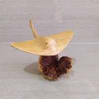 Holzstatue Eines Stachelrochens Auf Einem Farn. Stingray Statue Schmuck. Muttertag . Geschenk Für Mutter, Geschenke Sie. Wohndeko Holzstatue Eines Stachelrochens Auf Einem Farn. Stingray Statue Schmuck. Muttertag . Geschenk Für Mutter, Geschenke Sie. Wohndeko von ZeeWoodart22
