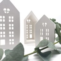 Lichterhaus Beton | Dekohäuser Teelichthalter Geschenk Einzug Greige von ZeigeC