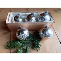 Christbaumkugeln, Sehr Alt, 5 Stück Christbaumkugeln, Sehr Alt, 5 Stück von Zeitlosschoenedinge
