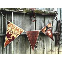 Herbst Banner/Drei Wimpel Aus Holz Aufgereiht Mit Schnur Jeder Misst Ungefähr 21 cm Breit X 25 Lang in Einem Dreieck von ZellnerPrimitives