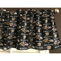 Baltimore Ravens Football Sport Volant Oder Vorhang 58"Breit von ZenCreativeDesigns