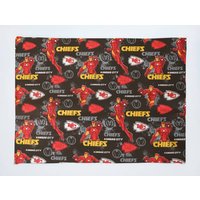 Kansas City Chiefs Baumwolle Tischsets Home Holiday Party Tischdekoration 13" X 19" | 4-Pack/Gefüttert Und Gefüttert Football Print von ZenCreativeDesigns