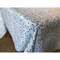 Kleine Blumen Allover Baumwolle Tischdecke/Haus Hochzeit Picknick Diner Urlaub Schule Baby Convention Stand Event Tisch Dekor von ZenCreativeDesigns