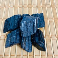 Schwarzer Turmalin Rohstein Großer Kristall von ZenithCrystals