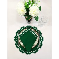 12 Stück Wunderschöne Platzsets Und Servietten Set Für 6 | Gestickte Weiße Moderne Tischsets von ZeyrsHome