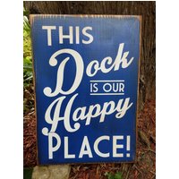 Dock Schild Dieses Ist Unser Happy Place Distressed Wood Dock Schild Dieses Ist Unser Happy Place Distressed Wood von ZietlowsCustomSigns