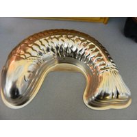 Jahrgang Jello Fisch Form ~ Eloxiert Aluminium ~(Rose Tinted Küche Dekor Wandbehang Wand-Display Kollektion von ZiggyzAttic