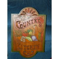 Vintage-Landhausküche Holzschild, Von Hand Geschnitzt Und Hölzerne Wand-Plakette W/Eine Pflanzliche Dekoration, Schöne Bemalt Hinzufügen, Um von ZiggyzAttic