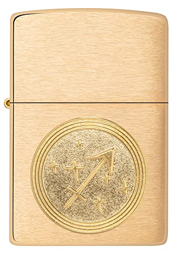 Zippo Sturmfeuerzeug - Sagittarius Emblem, Sternzeichen - Brushed Brass Finish - Nachfüllbar - Wiederverwendbar - Windfestes Design - Geschenkbox - Made in USA von Zippo