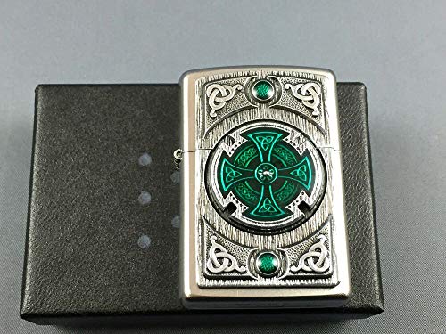 Zippo 16552 Feuerzeug, Chrom, Satin finish (CELTIC GREEN CROSS), 5.8 x 3.8 x 1.8 cm von Zippo