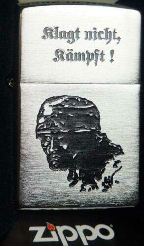 Zippo KLAGT Nicht KÄMPFT WKII Fallschirmjäger - Satin Finish - Diamantgravur Sturmfeuerzeug, Chrom, Silber, 5.8 x 3.8 x 1.8 cm von Zippo