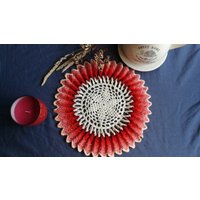 Rote Gehäkelte Serviette, Einzigartige Rüschen Doily Handgemachte Home Decor, Tischdekoration, Vintage Muster, Wohndekoration Geschenk Rote Gehäkelte Serviette, Einzigartige Rüschen Doily Handgemachte Home Decor, Tischdekoration, Vintage Muster, Wohndekoration Geschenk von ZitaCraft