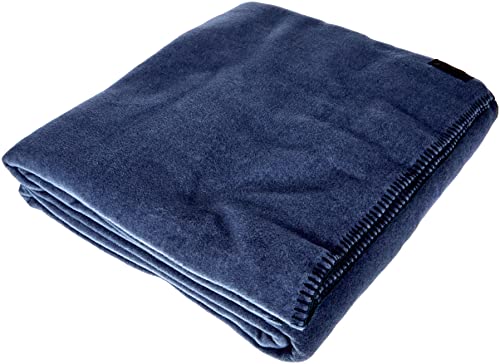 Zoeppritz Decke in der Farbe: Dunkelblau, aus 65% Polyester, 35% Viscose hergestellt, Größe: 160x200 cm, 103291-540-160x200, 540 Indigo Zoeppritz Decke in der Farbe: Dunkelblau, aus 65% Polyester, 35% Viscose hergestellt, Größe: 160x200 cm, 103291-540-160x200, 540 Indigo von Zoeppritz Since 1828