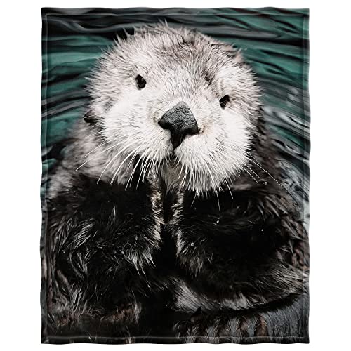 Zomer Flauschige Decke 125x200 cm Flanell Fleece Blanket weiche Kuscheldecken als Tagesdecke Sofadecke mit Süßer Otter von Zomer