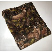 Zoofleece Hirsch Tarnung Elch Buck Decke Tierjagd Braun Quilt Überwurf 60x60"Bequem Zoofleece Hirsch Tarnung Elch Buck Decke Tierjagd Braun Quilt Überwurf 60x60"Bequem von ZooFleece