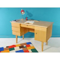 Originaler Vintage Schreibtisch Aus Den 60Er Jahren von ZweiMalAnders