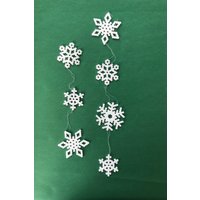 2Er Set Girlanden Schneeflocken/Eiskristalle/sterne Aus Bügelperlen von ZwergenmamasDeko