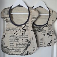 Klammerbeutel Klammerkleid Mit Holzbügel Landhaus Beige Grau Musik Geschenkidee in 2 Größen Klammerbeutel Klammerkleid Mit Holzbügel Landhaus Beige Grau Musik Geschenkidee in 2 Größen von Zwergennaehstube