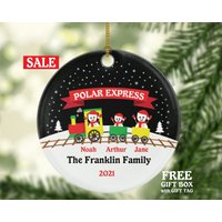 Dreiköpfige Familie Drei Im Zug Weihnachtsverzierung - Personalisierte Schneemann-Familiennamen Polar Express von aCreativePanda