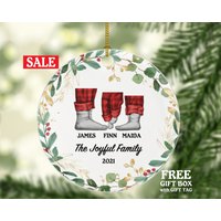 Familie Von 3 Weihnachten Ornament Personalisiert - Eltern Mutter Vater Kind Mädchen Junge Mama Papa Geschenk Pyjamas Familie Von 3 Weihnachten Ornament Personalisiert - Eltern Mutter Vater Kind Mädchen Junge Mama Papa Geschenk Pyjamas von aCreativePanda