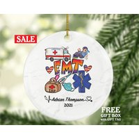 Rettungssanitäter Emt Weihnachtsverzierung Personalisiert - Fist Responder Ambulance Custom Name Jahr Urlaub Geschenk Rettungssanitäter Emt Weihnachtsverzierung Personalisiert - Fist Responder Ambulance Custom Name Jahr Urlaub Geschenk von aCreativePanda