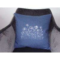 BlumenwieseLeinenGestickt40 X 40 BlumenwieseLeinenGestickt40 X 40 von aGwand