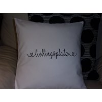 LieblingsplatzKissenbezugGestickt40 X 40SkandinavischHyggeWeiß LieblingsplatzKissenbezugGestickt40 X 40SkandinavischHyggeWeiß von aGwand