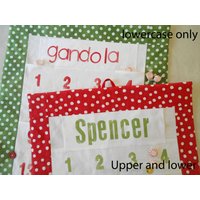 Personalisierter Weihnachts-Adventskalender Roter Pünktchen-stoff, Große Taschen von aLittleFrayed