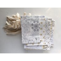 Glitzernde Weihnachts-Adventskalendertüten, Winter Wonderland Countdown Glitzernde Weihnachts-Adventskalendertüten, Winter Wonderland Countdown von aLittleFrayed