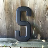 24" Vintage Industrial Metal Marquee Letter S - Schwarzes Metall Nos Stahlschild Buchstabe Geborgener Schwarzer Buchstabe Umgeschlagener Metallbrief von aVintageParcel