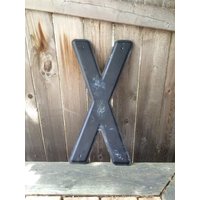 24" Vintage Industrial Metal Marquee Letter X - Schwarzes Metall Nos Stahlschild Buchstabe Geborgener Schwarzer Buchstabe Geschrägter Metallbrief von aVintageParcel