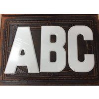 Vintage Industrie Metall Buchstaben - Ihre Wahl A-Z Metall-Festzelt-Buchstabe Nos Brief Weiß Buchstabe 7, 5" Hoch Zeichen von aVintageParcel
