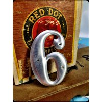 Vintage Kleine Aluminium Nummer 6 Oder 9 - Geborgen Hausnummer Metall Alte Zeichen Silber von aVintageParcel