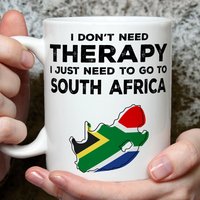 Südafrika-Liebhaber-Geschenk, Südafrika-Tasse, Südafrika-Flagge, Südafrika-Urlaub, Reiseliebhaber, Lustige Therapie, Südafrika-Urlaubstasse von abitofbanter