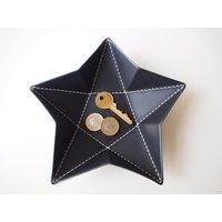 Mittelgroßes Origami Sternentablett Aus Leder, Sterntablett Lederaccessoires Tablett, Lederschmucktablett, Ledertablett - Schwarz von abokika