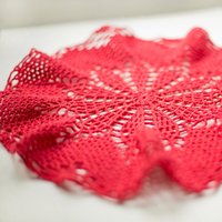 Jahrgang Rot Häkeln Tischdecke || Runder Tischtuch Handarbeit Weihnachten-Deckchen von adamoss