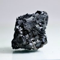Faseriger Schwarzer Turmalin Auf Quarz | Roher Edelstein, Rauer Turmalin, Heilstein, Kristallgitter, Seltene Mineralprobe Faseriger Schwarzer Turmalin Auf Quarz | Roher Edelstein, Rauer Turmalin, Heilstein, Kristallgitter, Seltene Mineralprobe von affordablemineralsNY