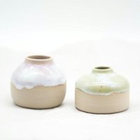 Set Aus Zwei Kleinen Vasen, Handgetöpferte Keramik Set Aus Zwei Kleinen Vasen, Handgetöpferte Keramik von aiKeramik