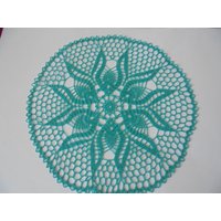 Häkeldeckchen Rund Aus Türkisem Baumwollgarn Ca 39-40 cm-Aussergewöhnlich Und Wunderschönes Häkeldeckchen Rund Aus Türkisem Baumwollgarn Ca 39-40 cm-Aussergewöhnlich Und Wunderschönes von akkisflinkemasche