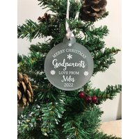 Personalisierte Frohe Weihnachten Paten Tannenbaum Frosted Christbaumkugel Dekoration Geschenk von alicejadedesigns