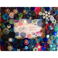 Frozen Button Rahmen in Blau Teal Und Lila ~ Cartoon Geburtstagsgeschenk Für Mädchen Schlafzimmer Dekor 4x6 Foto Frozen Button Rahmen in Blau Teal Und Lila ~ Cartoon Geburtstagsgeschenk Für Mädchen Schlafzimmer Dekor 4x6 Foto von allbuttonedupbytina