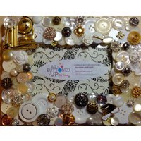 Personalisierter Abschluss 2015 Knopfrahmen in Weiß Silber Und Gold ~ Abitur Geschenk Personalisiertes Personalisierter Rahmen Für 4x6 Foto von allbuttonedupbytina