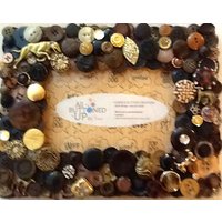 Sale - Greyhound Hund Knopfleiste in Braun Und Schwarz ~ Rahmen Für Hundeliebhaber Haustier Geschenk Sie Ihn von allbuttonedupbytina