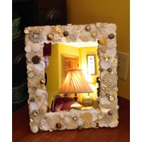 Weißer Elfenbein Silber Und Gold Spiegelknopf 11x13 ~ Brautgeschenk Duschgeschenk Shabby Chic Art Cottage Dekor Hochzeitsgeschenk Geschenk Für Sie Weißer Elfenbein Silber Und Gold Spiegelknopf 11x13 ~ Brautgeschenk Duschgeschenk Shabby Chic Art Cottage Dekor Hochzeitsgeschenk Geschenk Für Sie von allbuttonedupbytina