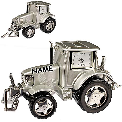 alles-meine.de GmbH kleine - Tischuhr/Miniatur - Uhr - Traktor - Auto - inkl. Name - aus Metall - 12,5 cm - batteriebetrieben - Analog - Batterie - Silber - grau - Zahlen Stehu.. von alles-meine.de GmbH